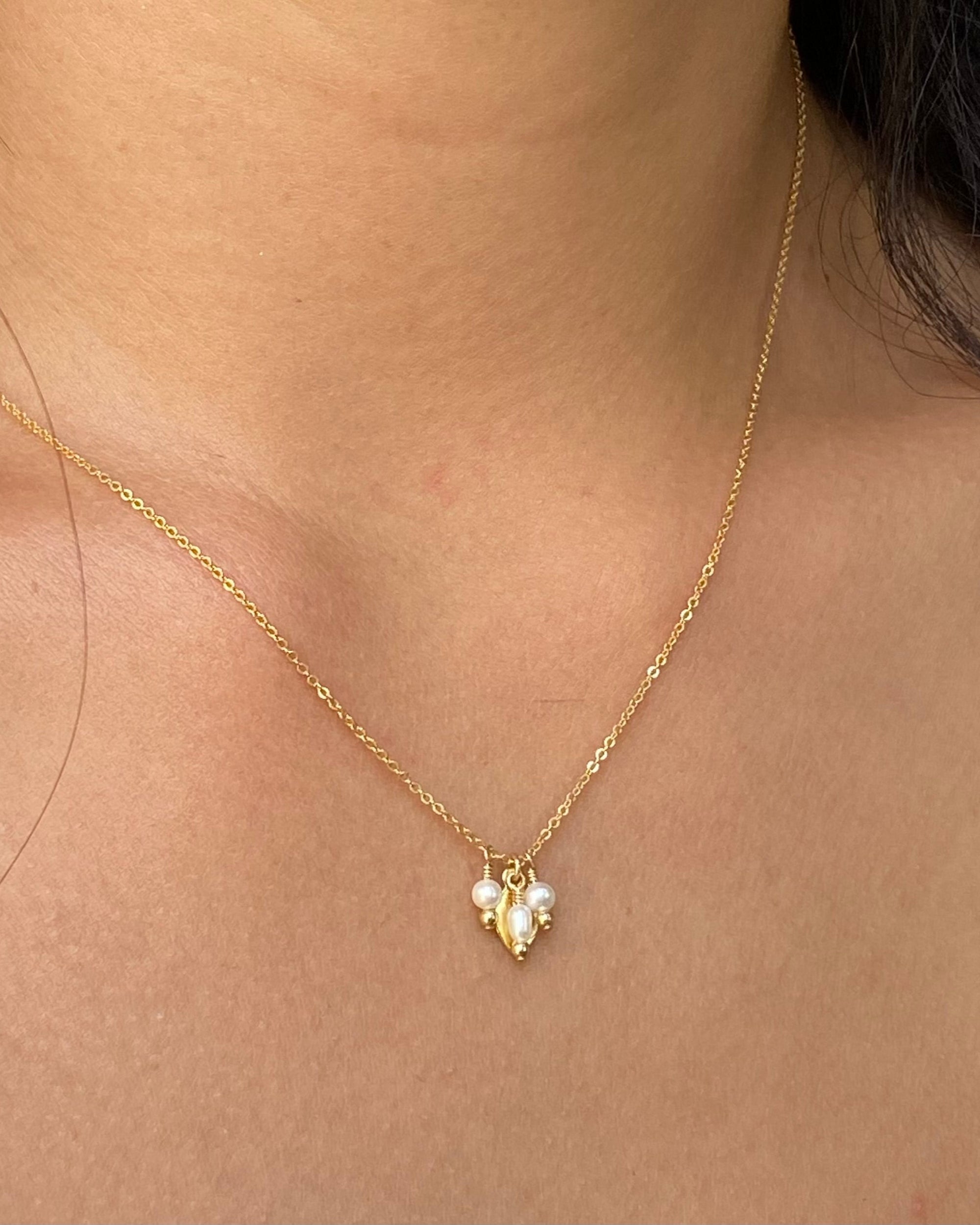 Liv Necklace Pearl